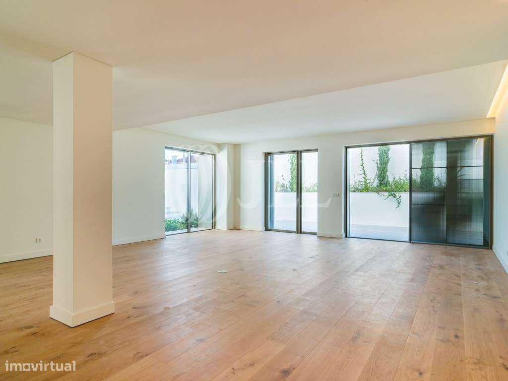 Apartamento T3 no condomínio Westhouse, em Cascais - Grande imagem: 2/31