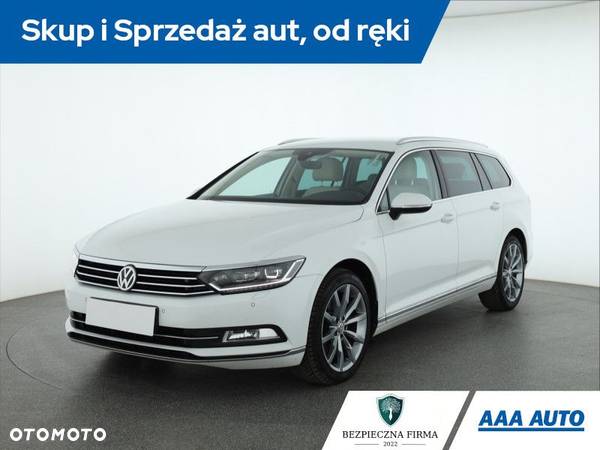 Volkswagen Passat - 2