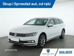 Volkswagen Passat - 2