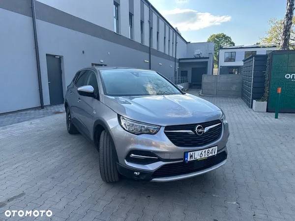 Opel Grandland X 1.2 Start/Stop Business Elegance - 2