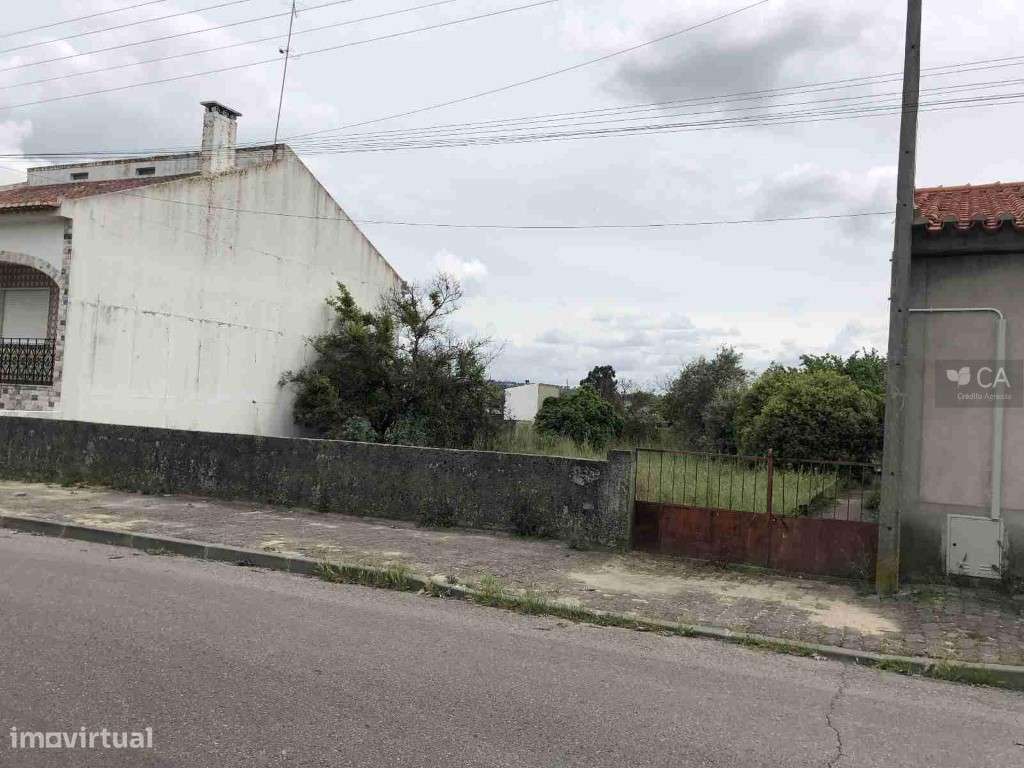 Lote de terreno para construção - Grande imagem: 1/2