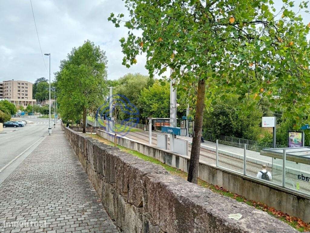 3 LOTES PARA MORADIAS  COM SUB/CAVE, CAVE, R/C E 1º ANDAR - Grande imagem: 5/14