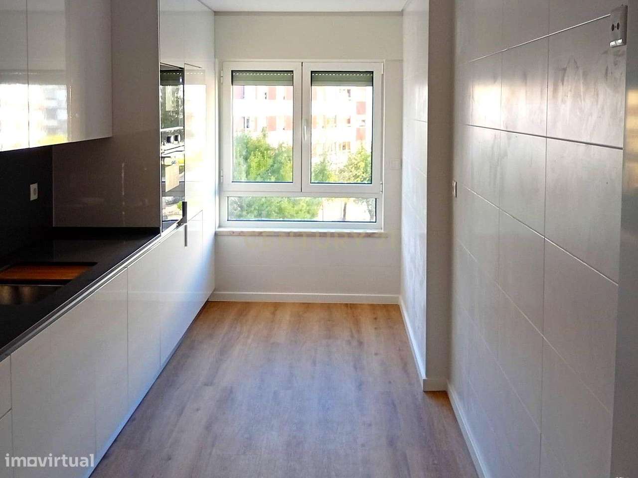 Apartamento T3 remodelado - Grande imagem: 4/27