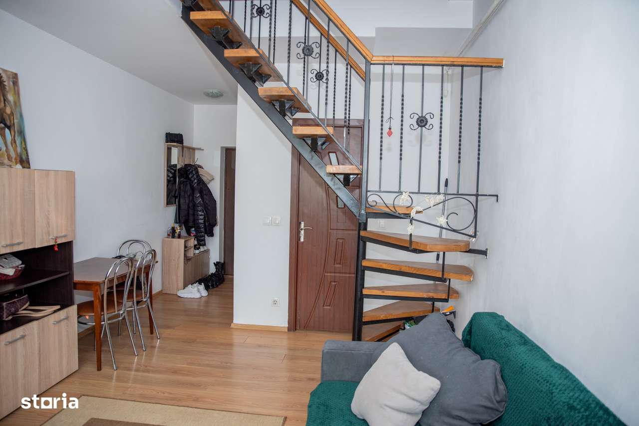 Apartament cu 3 camere în Apărătorii Patriei-1
