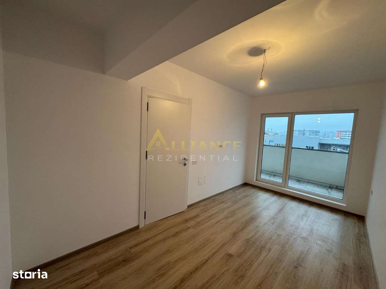 Studio gata de mutare-8