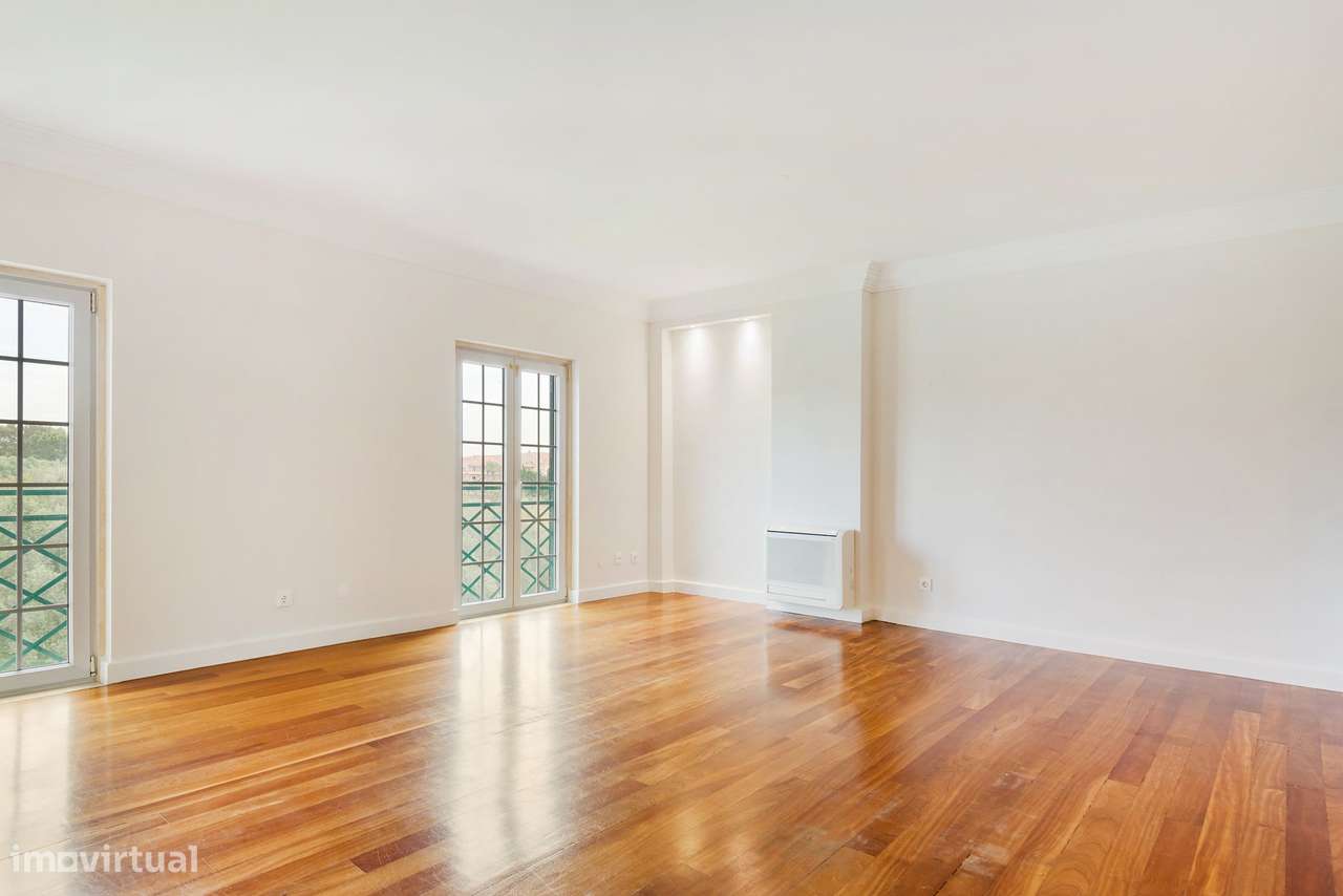 Luxuosa Moradia com Piscina e Vista para o Campo em Sintra-7