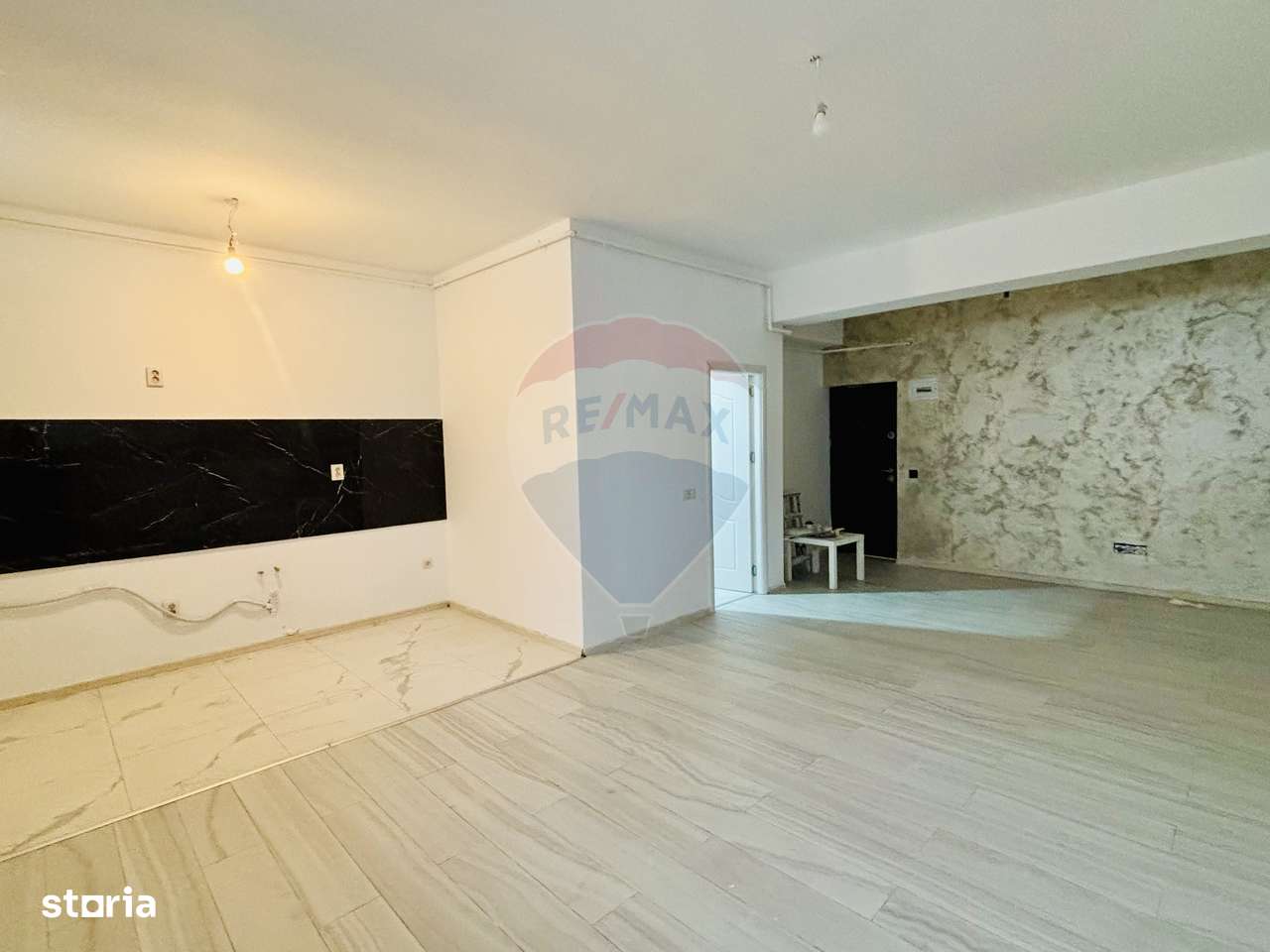 Apartament cu 2 camere de vânzare în zona Bucurestii Noi - Imagine principală: 5/20