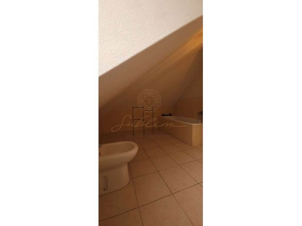 'Exclusivo' Prédio T3, Triplex em 2ª linha de Praia.-29