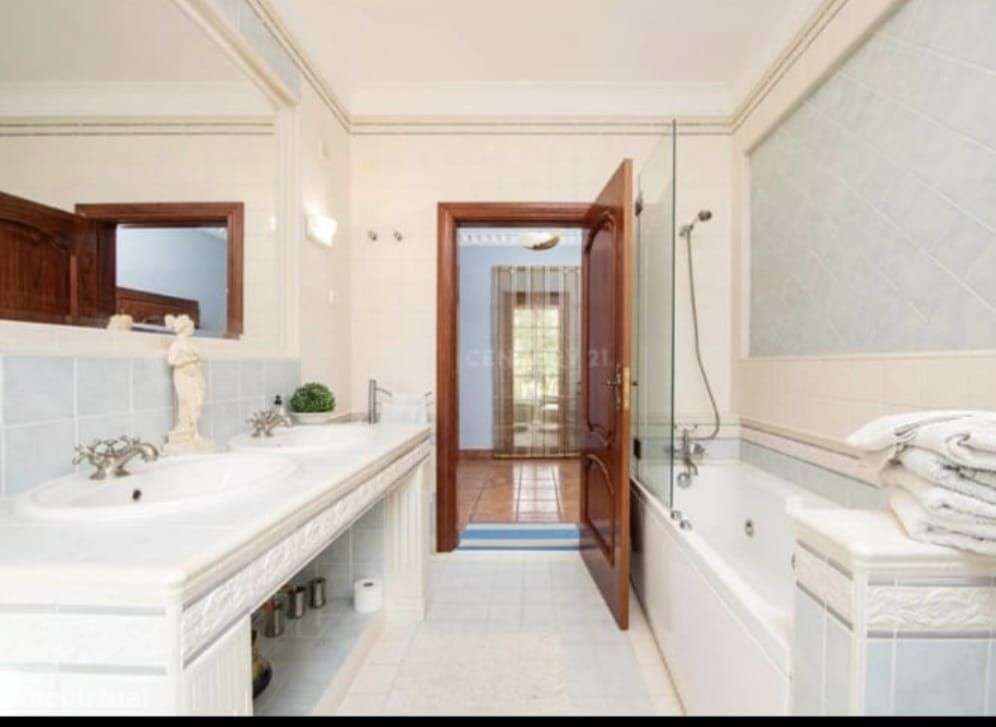 Moradia de Luxo T7 na quinta do Peru-26