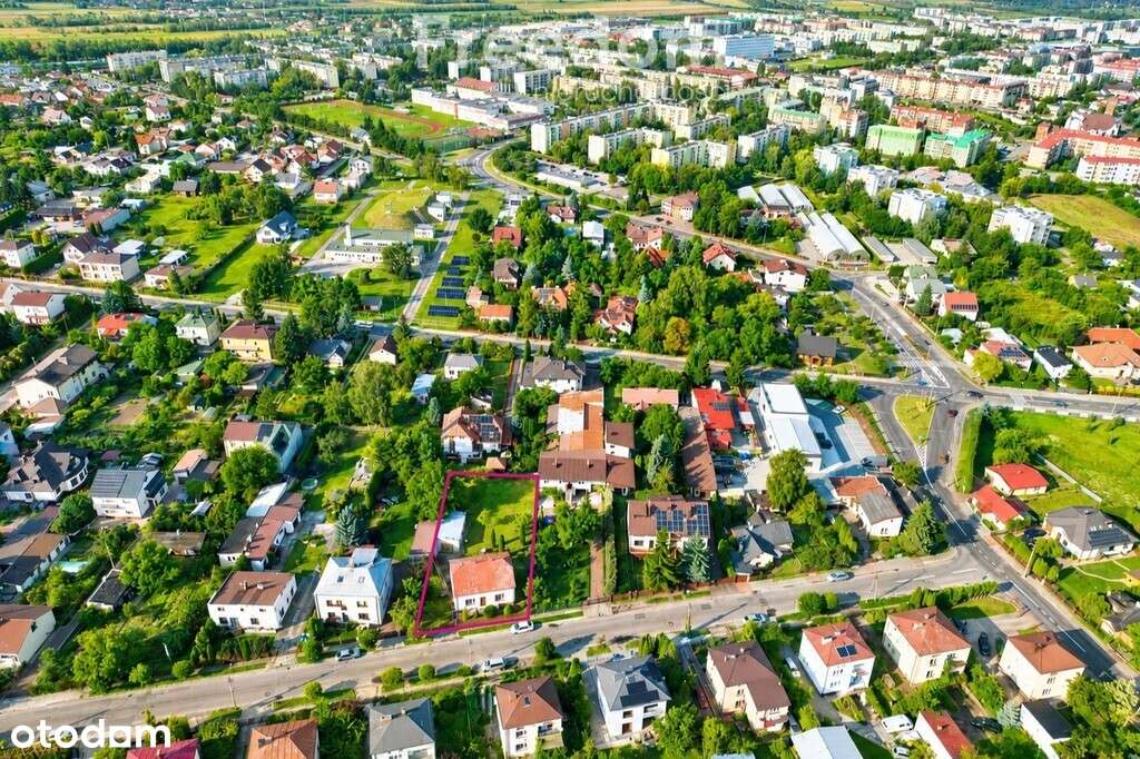 Duża działka 1000 m2 z domem blisko AWF i centrum