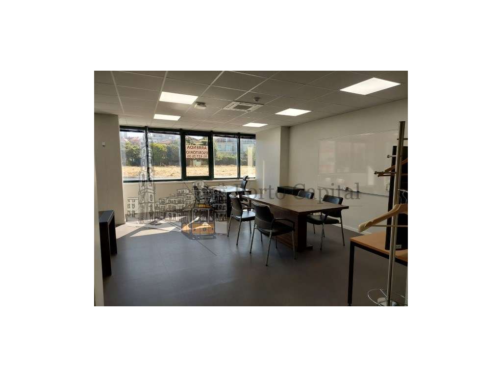 EXCELENTE ESCRITÓRIO PARA ARRENDAR JUNTO À BOAVISTA - Grande imagem: 4/20