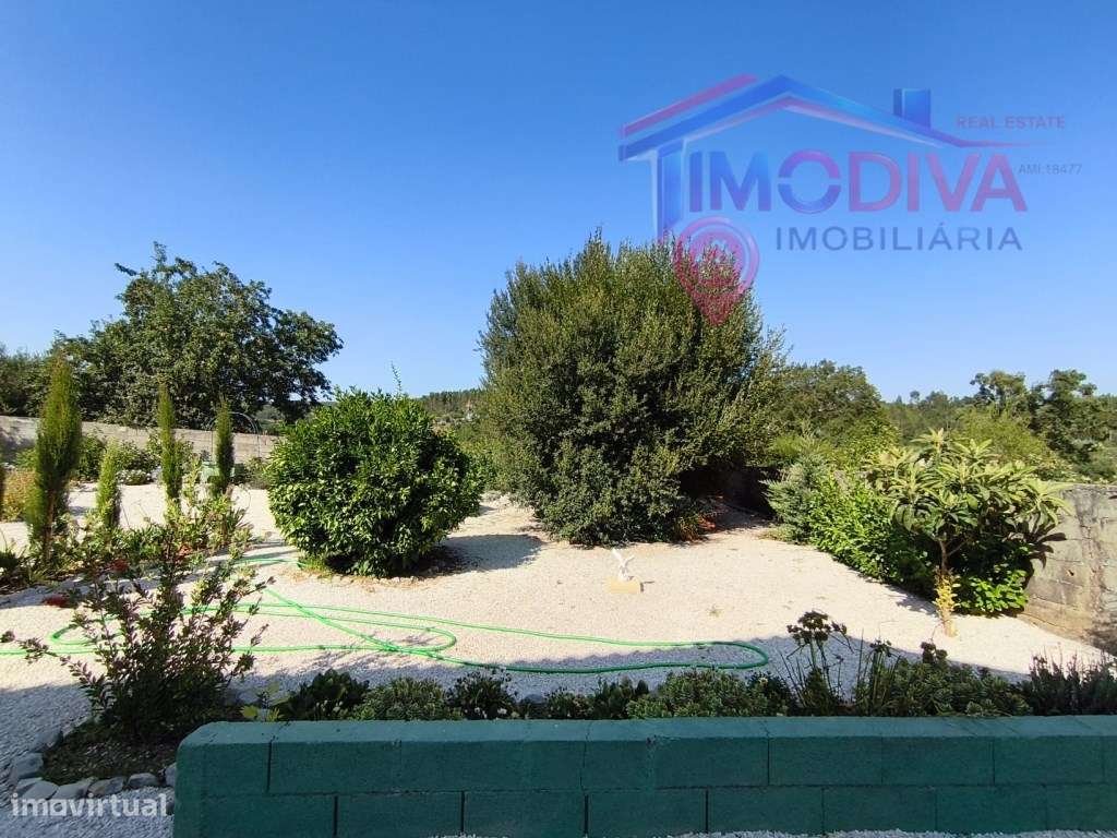 Moradia T3 recentemente renovada, com jardim em Graça, Pedrogão Grande-59