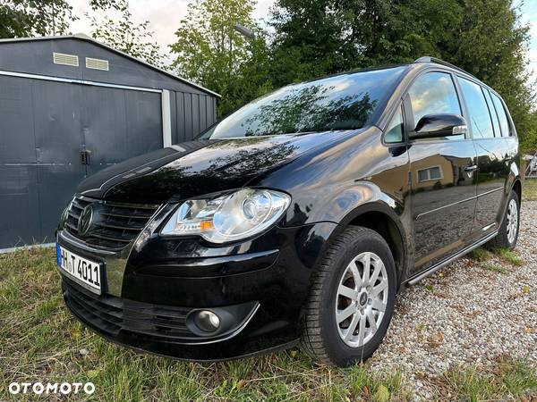 Volkswagen Touran 2.0 TDI Highline - 2