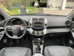 Toyota RAV4 2.0 4x4 Travel - 8