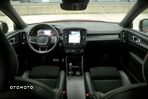 Volvo XC 40 T3 R-Design - 33