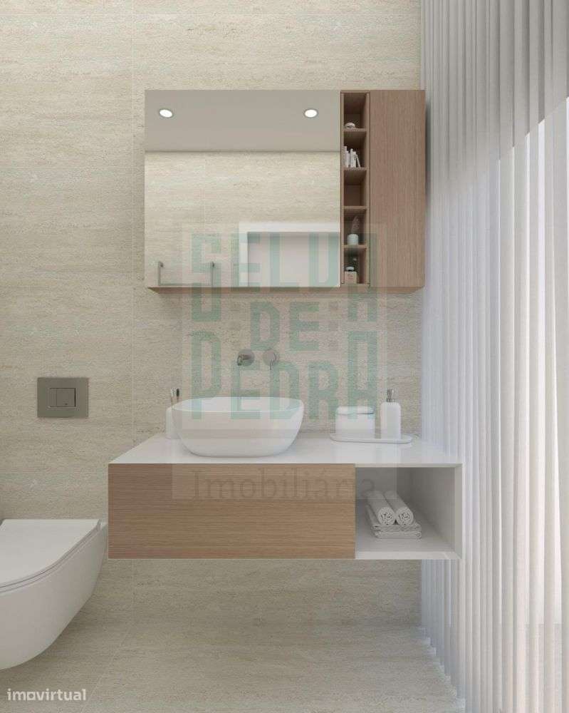 T2 Novo c/ Varanda e 2 lugares de garagem-4