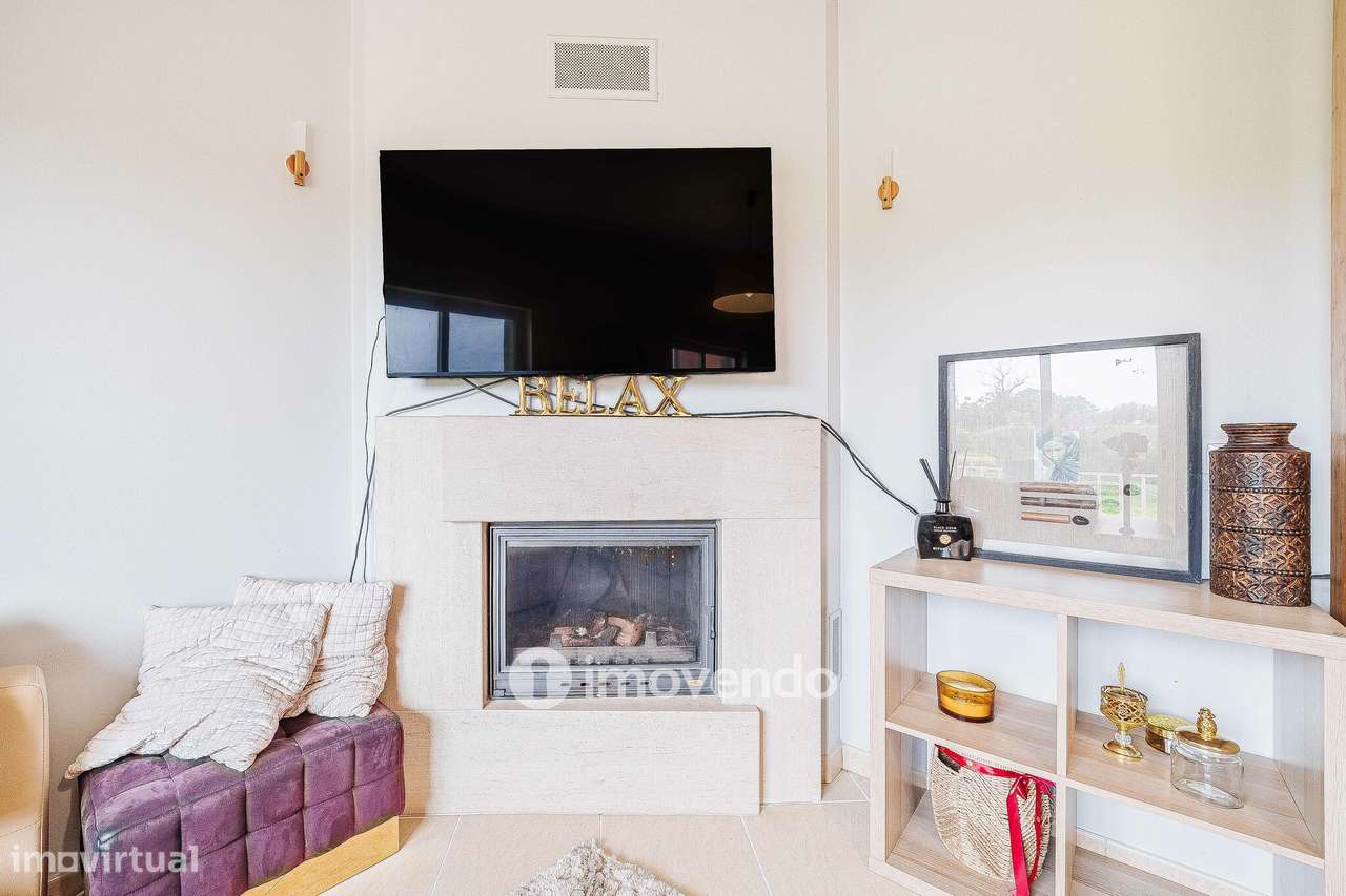 Andar de Moradia T2 Duplex, com garagem e logradouro, no Seixal - Grande imagem: 5/59