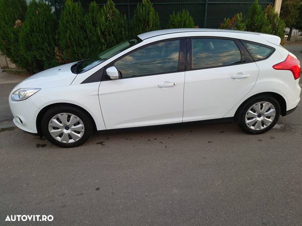 Ford Focus 1.0 EcoBoost Start-Stopp-System Business Edition - 12