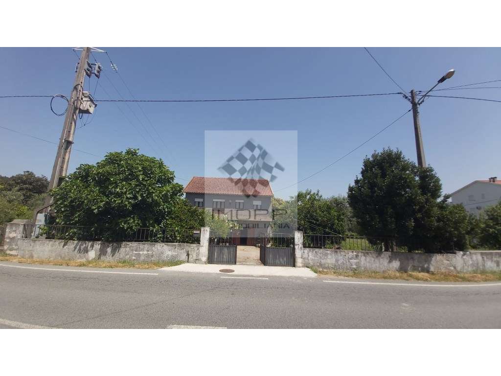 Fabulosa propriedade na zona centro do país com mais de 4.000m2 e m...-50