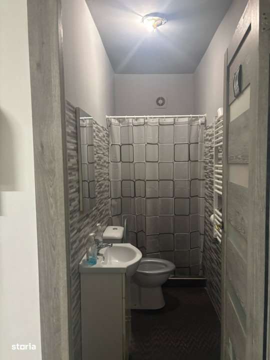 Spatiu comercial, zona centrala, 65 mp, 120000 euro negociabil - Imagine principală: 4/6