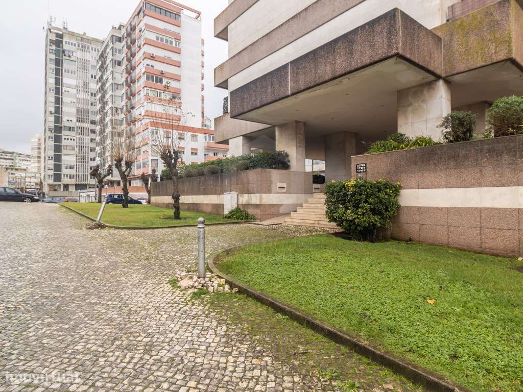 Apartamento T2 numa das Torres do Restelo. - Grande imagem: 5/49