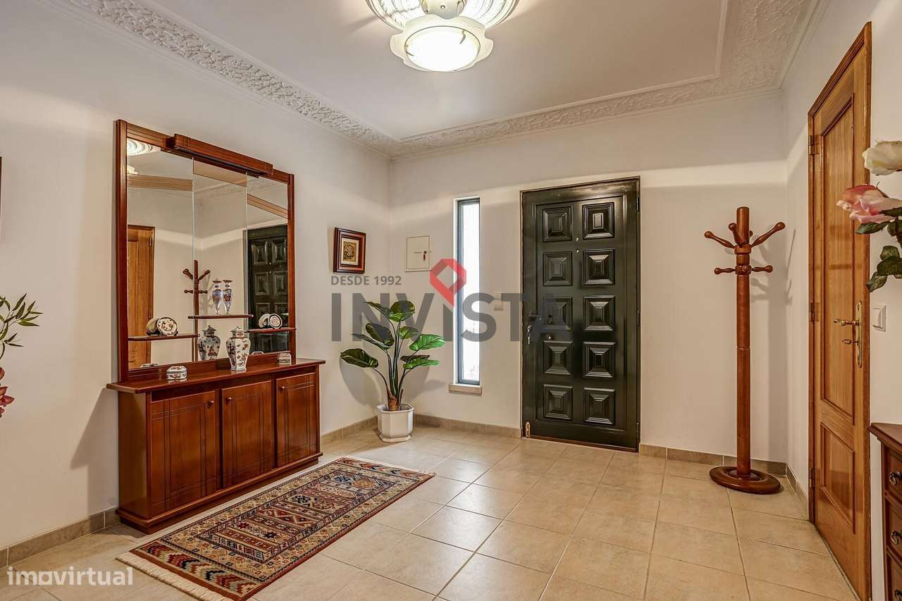 Moradia T3 com garagem para três carros-9