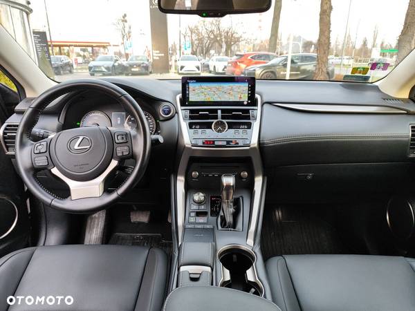 Lexus NX - 3