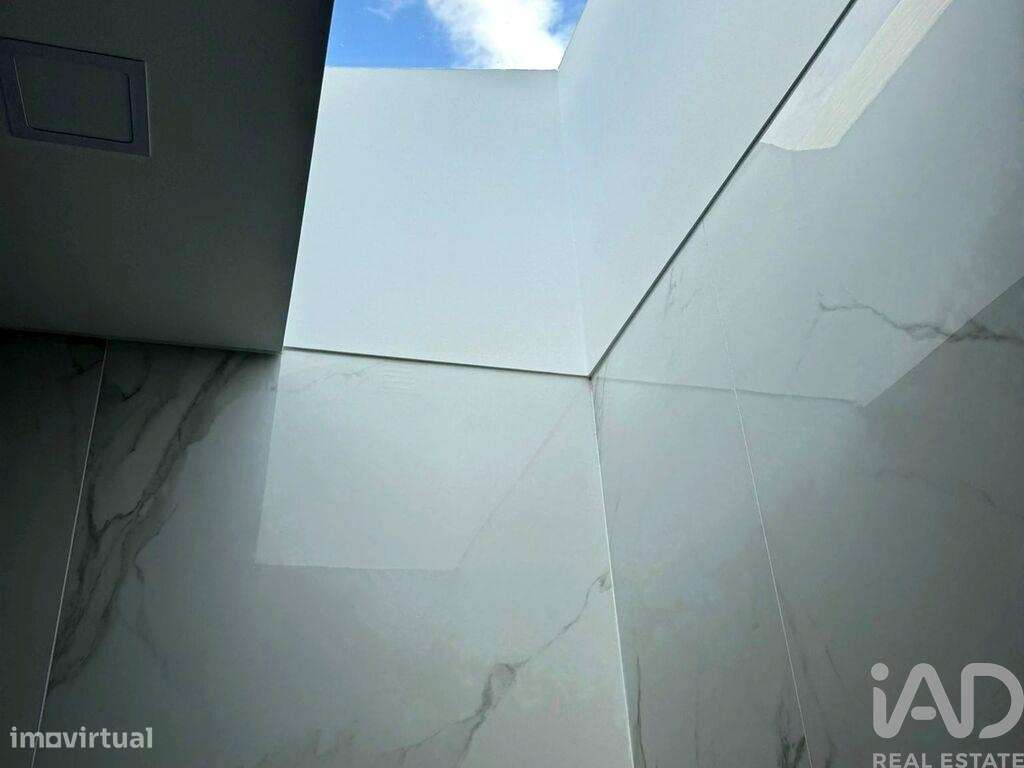 Casa / Villa T4 em Loures de 242,00 m2 - Grande imagem: 5/30