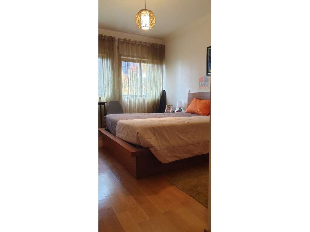 APARTAMENTO T3 COM 2 LUGARES DE GARAGEM NO CENTRO DE VILA REAL-11