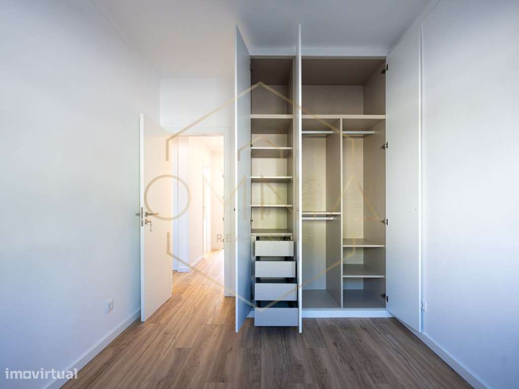 Apartamento T2 no Barreiro - Totalmente Renovado-14