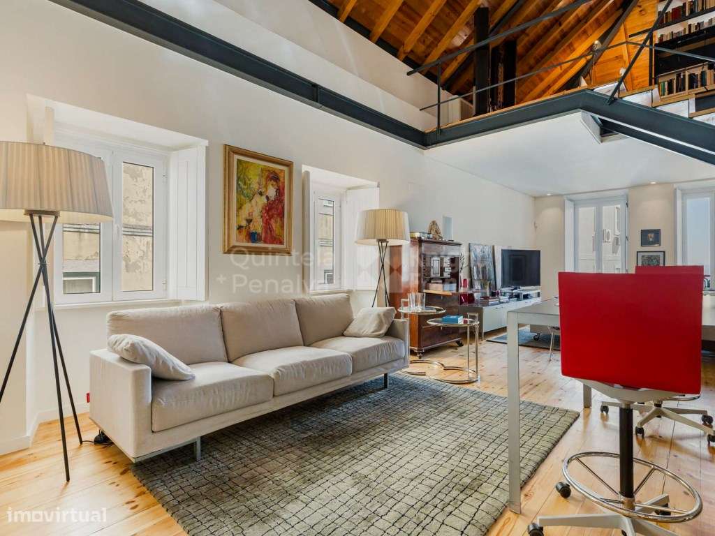 Apartamento T3 remodelado para venda em São Vicente, Lisboa - Grande imagem: 5/26