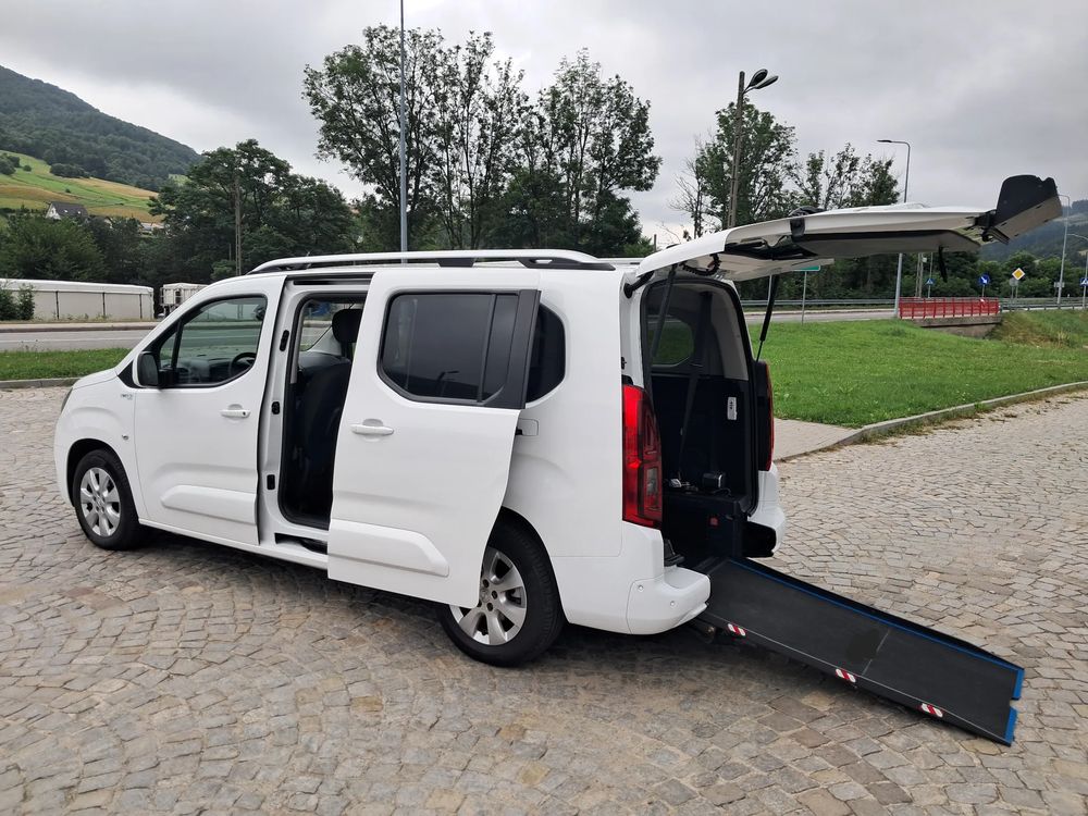 Opel Combo E (2018-) 1.5 D 96kW XL Automatik Edition 2021