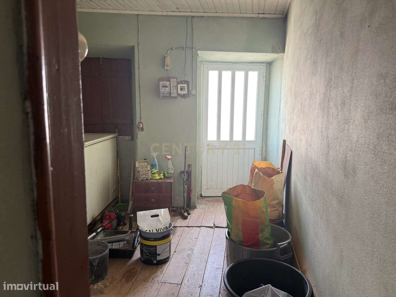 TORRES NOVAS-IMÓVEL PARA RECUPERAÇÃO COM TERRENO E ARRECADAÇÃO | ASSEN-7
