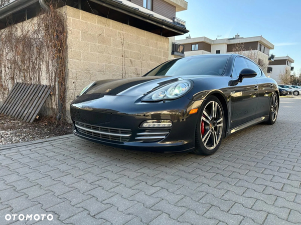 Porsche Panamera GTS - 11