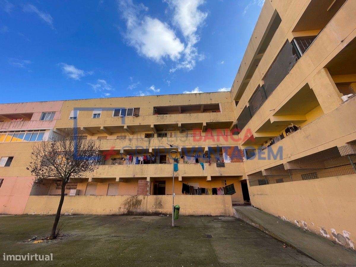 T2 para venda em Setúbal. Imóvel para investimento. - Grande imagem: 4/9