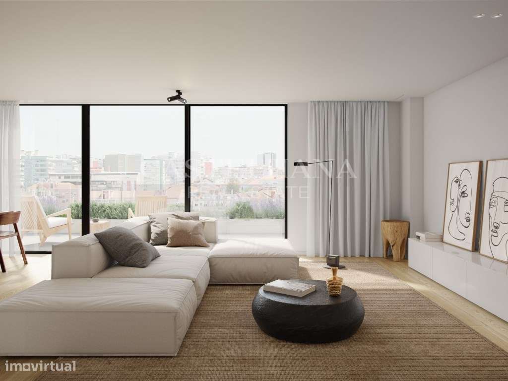 Penthouse T4 com terraço com piscina privada em Lisboa - Grande imagem: 4/64