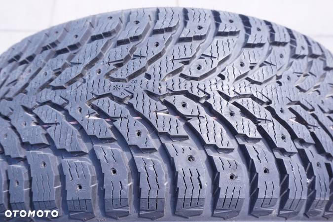 2x Nokian Hakkapeliitta 9 245/40/20 99T XL - 3