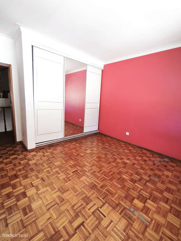 Moradia Geminada T4-6