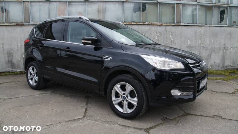 Ford Kuga 2.0 TDCi 4x4 Titanium - 34