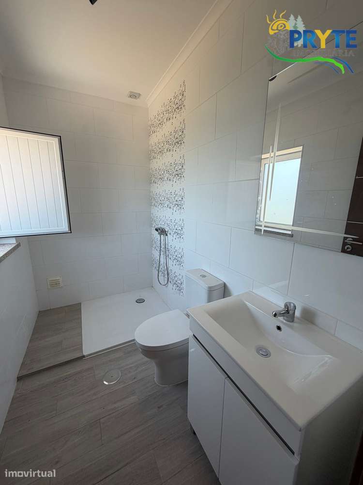 Quinta com moradia T3 , anexos e ruínas em Pedrógão Grande-8
