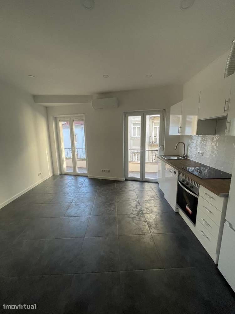 T1 luminoso em Arroios prédio com elevador - Grande imagem: 5/18