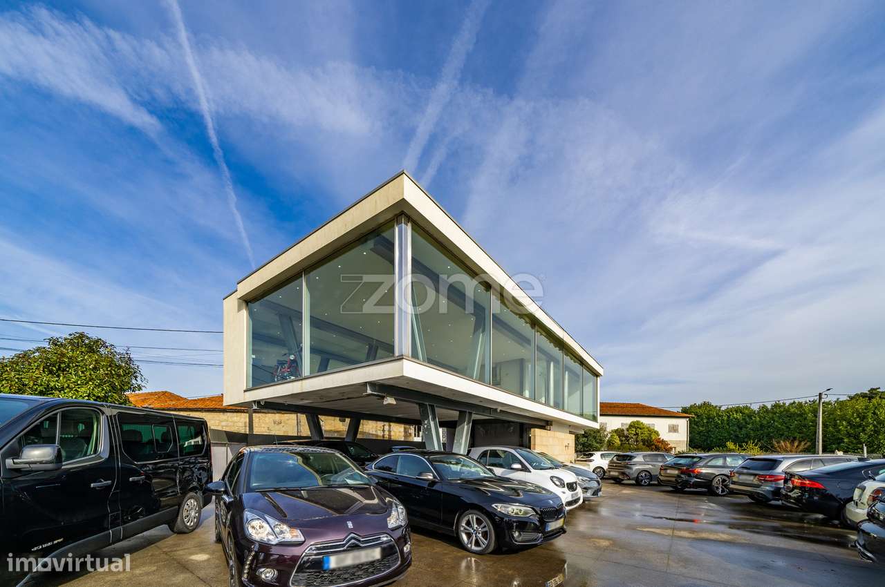 Pavilhão/ Edifício para Comércio e Serviços em Lordelo, Guimarães - Grande imagem: 4/58
