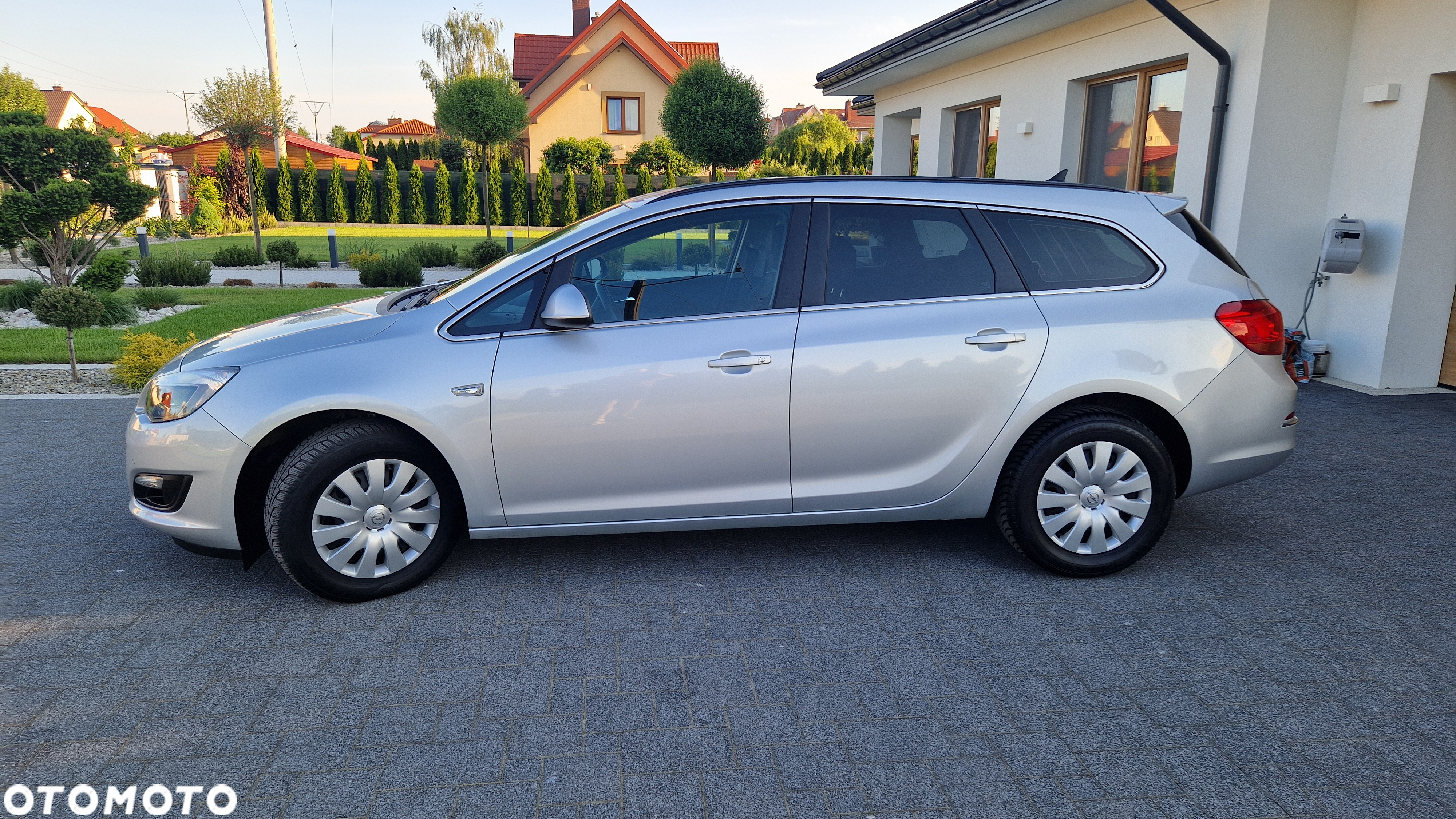 Opel Astra IV 1.6 CDTI Sport - 4