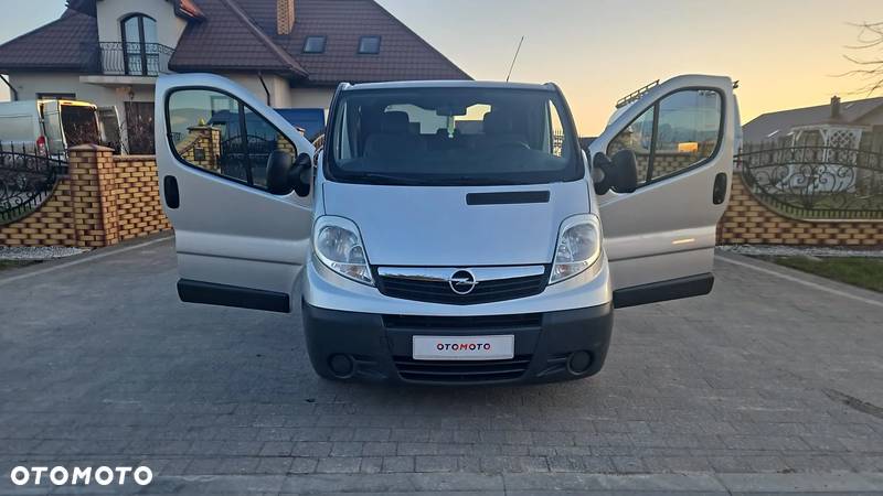 Opel Vivaro - 17