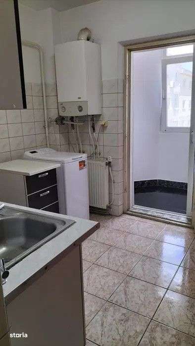 - Apartament 3 camere decomandat, Calarasi 4, etaj 3. - Imagine principală: 2/7
