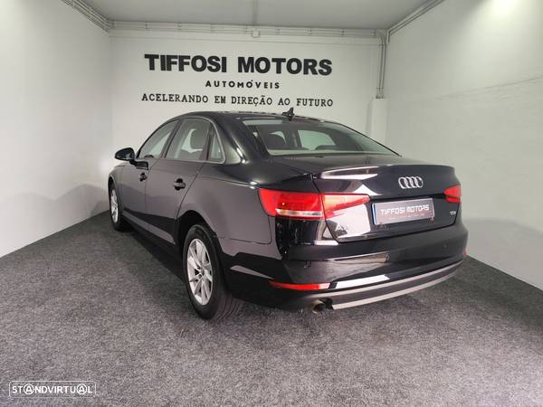 Audi A4 2.0 TDI Design - 6