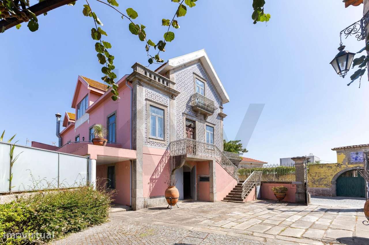 Quinta T3+2 com terreno e potencial de construção em Matosinhos-0