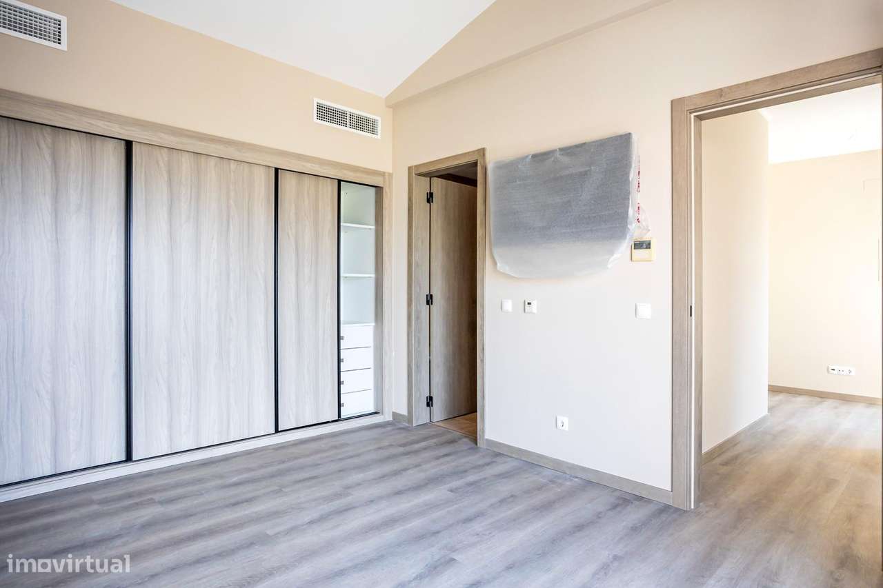 Moradia de Luxo em Condomínio Exclusivo com Piscinas no Carvoeiro-29