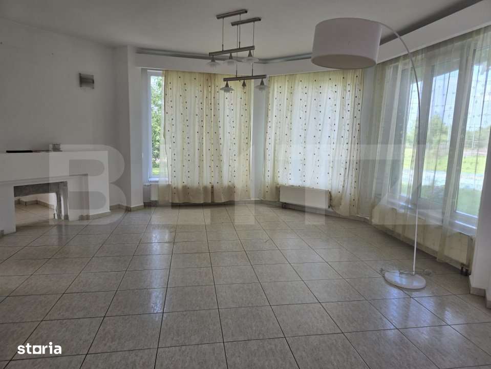 Casa  cu piscina ,7 camere, 447 mp - teren 1535mp, Vetis - Imagine principală: 2/19