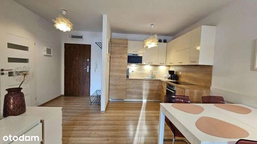 Atrakcyjne mieszkanie 300 M od morza-1